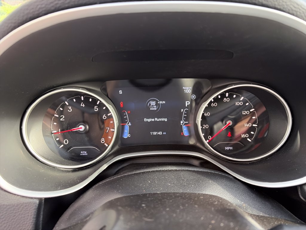 Used 2018 Jeep Compass Latitude w/ Popular Equipment Group AWD/4WD image 19