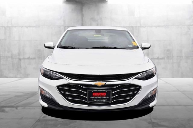 Used 2022 Chevrolet Malibu LT FWD image 4
