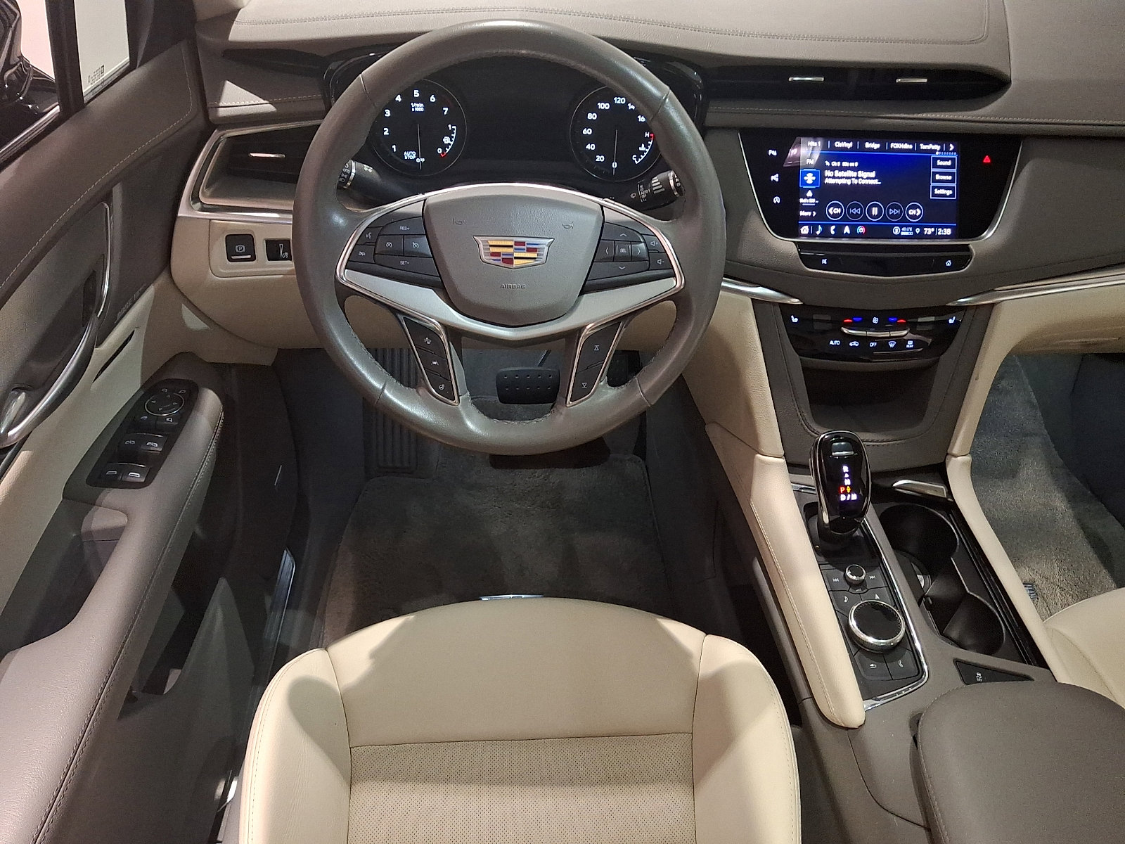 Certified 2023 Cadillac XT5 Premium Luxury w/ Technology Package AWD/4WD image 21