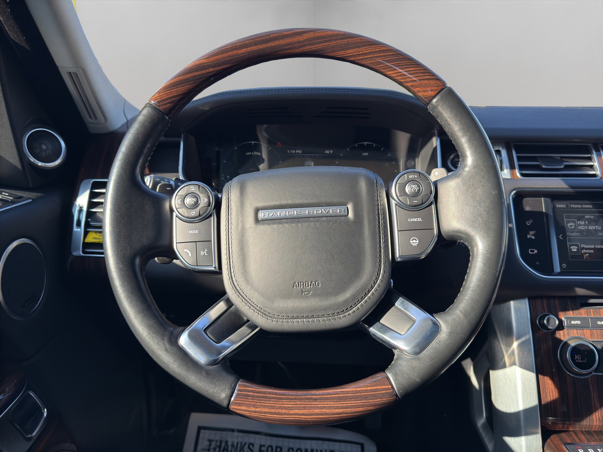 Used 2016 Land Rover Range Rover HSE image 10