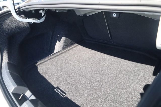 New 2026 Volkswagen Jetta SE image 24