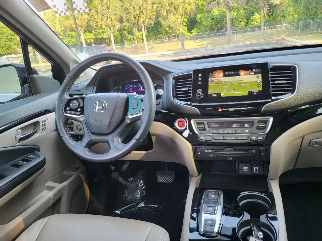 Used 2022 Honda Pilot Touring image 18