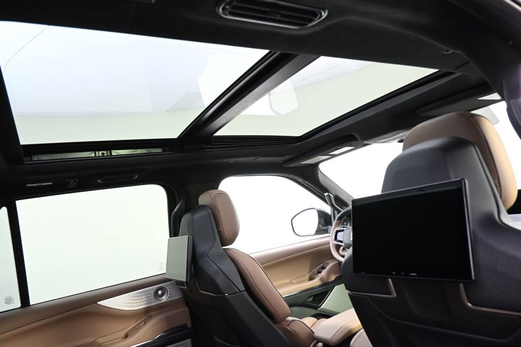 New 2026 Lincoln Navigator Black Label image 17