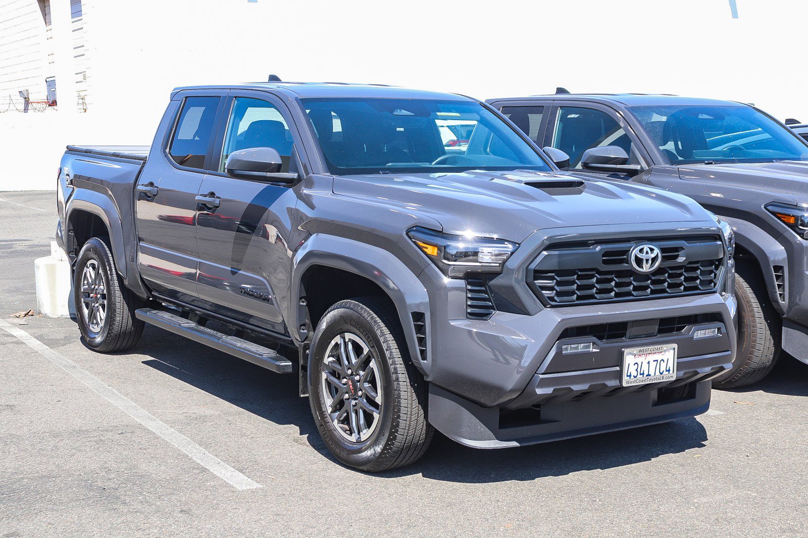 Used 2024 Toyota Tacoma TRD Sport image 3