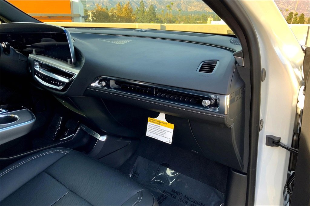 New 2025 Cadillac Lyriq Sport image 32