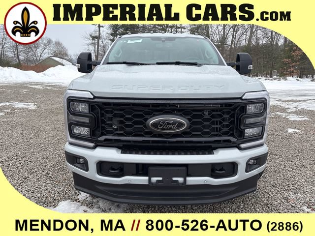 New 2026 Ford F350 Lariat w/ Black Appearance Package image 4