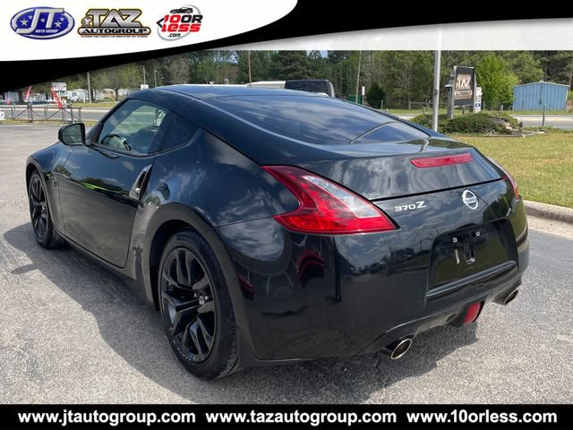 Used 2019 Nissan 370Z Coupe RWD image 4