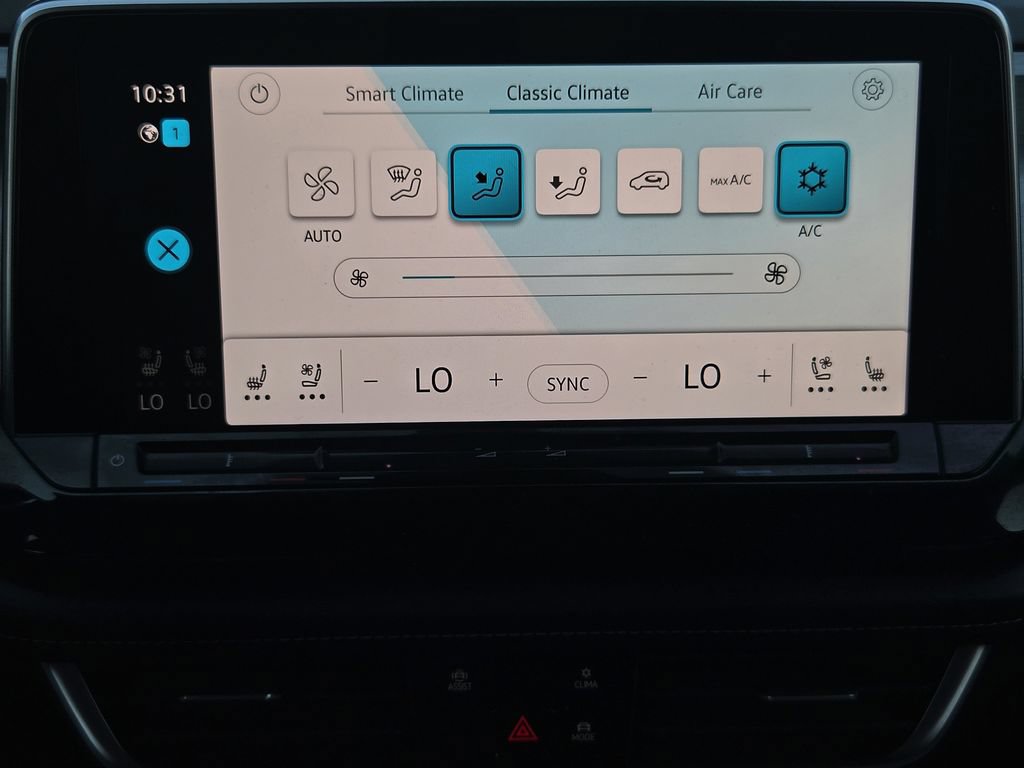 Used 2025 Volkswagen Atlas Cross Sport SE FWD image 18