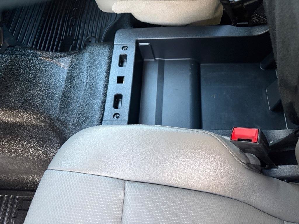 Used 2022 Ford F250 XL w/ Power Equipment Group AWD/4WD image 16