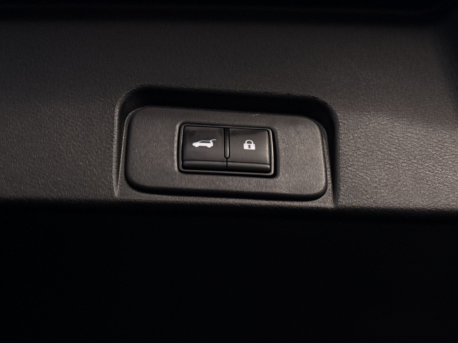 Used 2026 Nissan Rogue SL FWD image 27