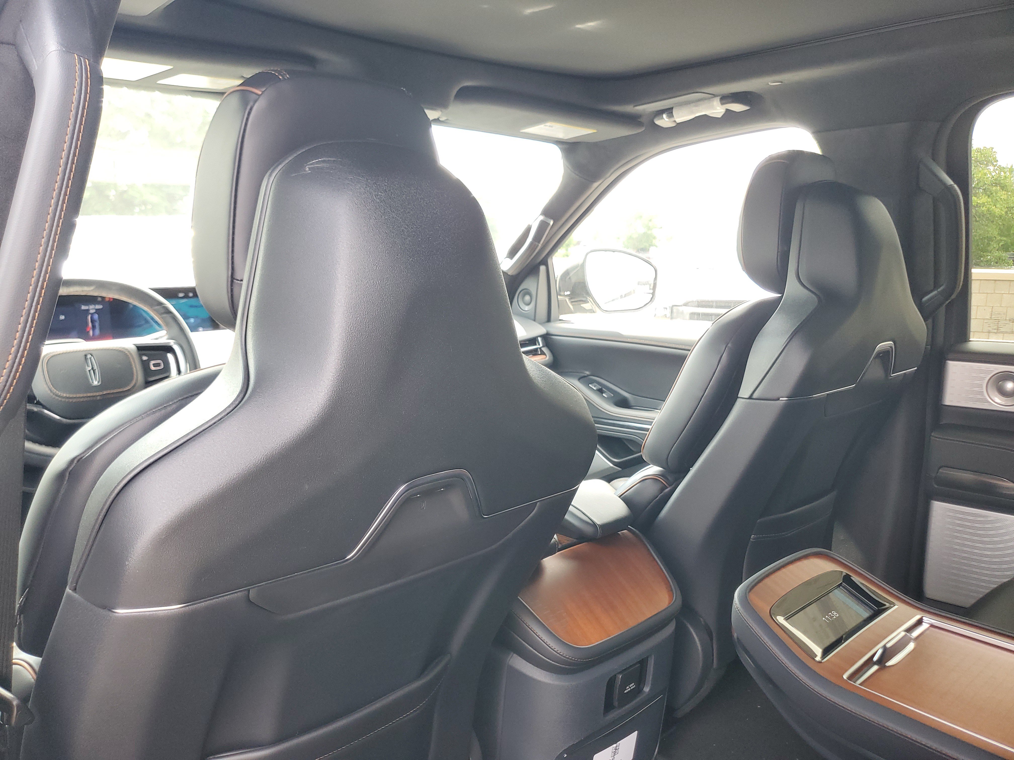 New 2026 Lincoln Navigator Black Label AWD/4WD image 28
