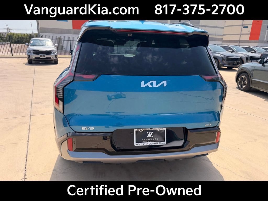 Certified 2024 Kia EV9 GT-Line AWD/4WD image 3