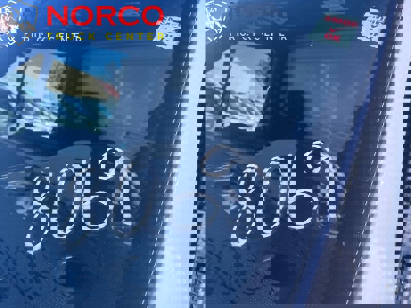 Used 2021 Freightliner Sprinter 3500 image 23