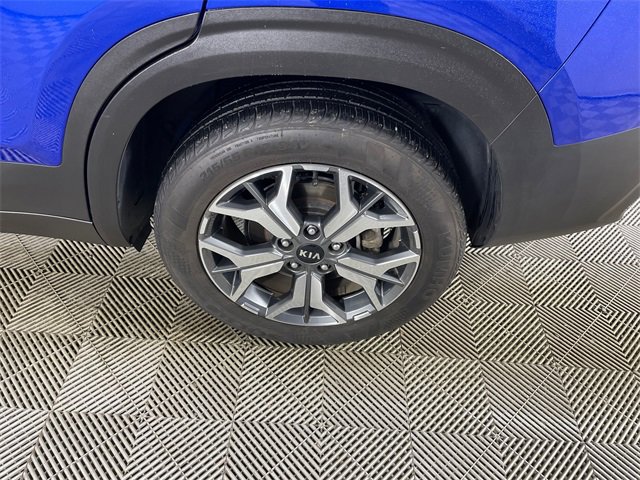 Used 2021 Kia Seltos EX image 21