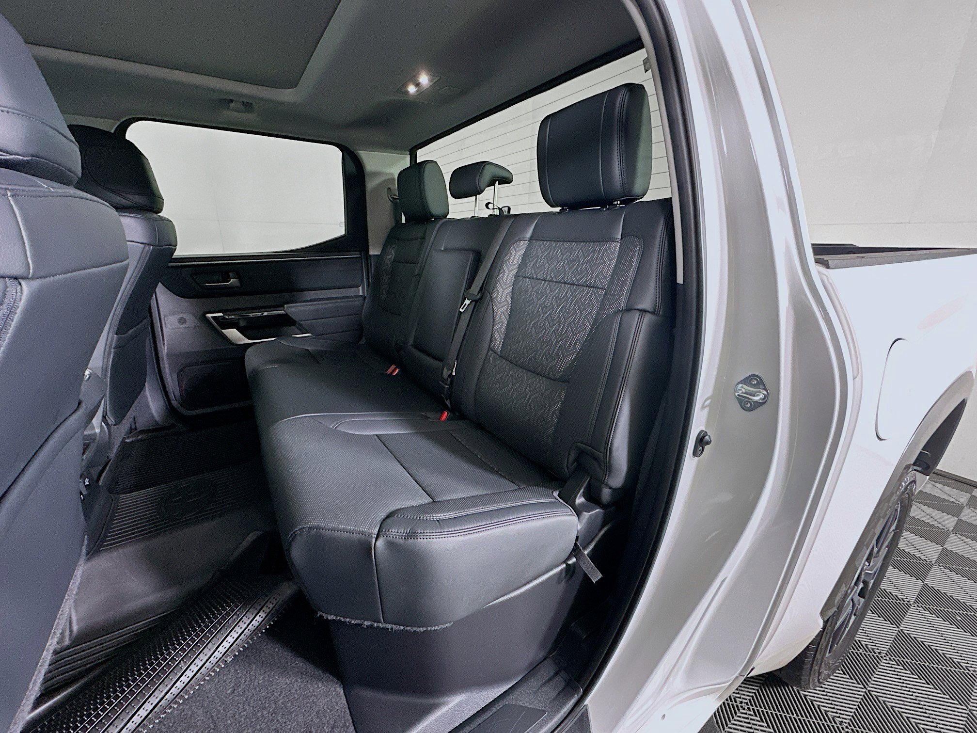 Used 2022 Toyota Tundra Limited image 26