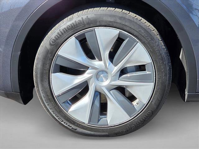 Used 2023 Tesla Model Y Long Range image 23