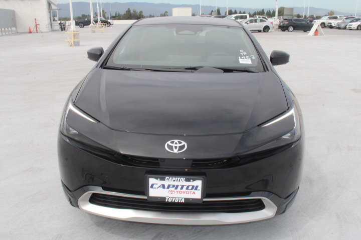 New 2027 Toyota Prius Plug-In Hybrid w/ Limited Premium Package FWD image 7