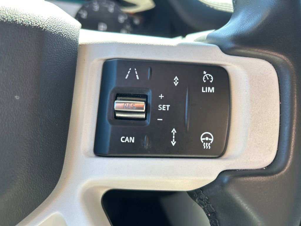 Used 2025 Land Rover Defender 110 S image 27