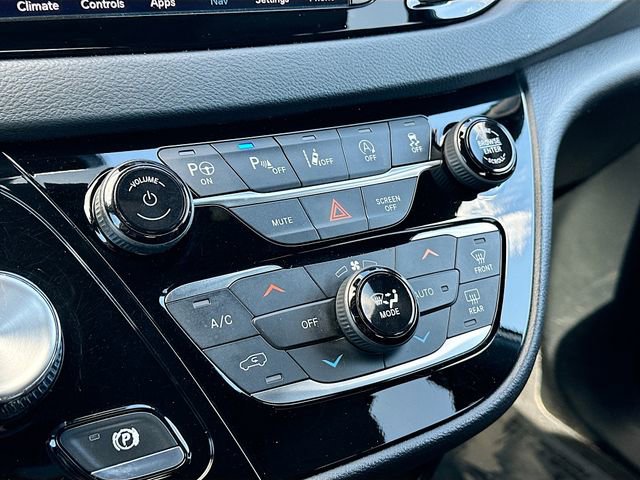 Used 2020 Chrysler Pacifica Touring-L Plus w/ Advanced Safetytec Group image 16