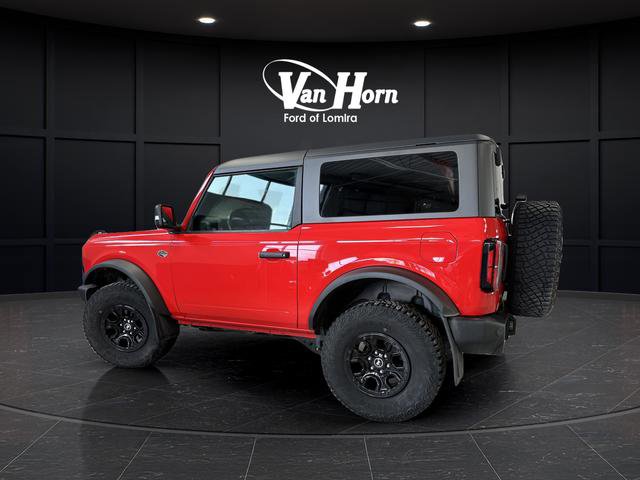 Used 2022 Ford Bronco Wildtrak image 3