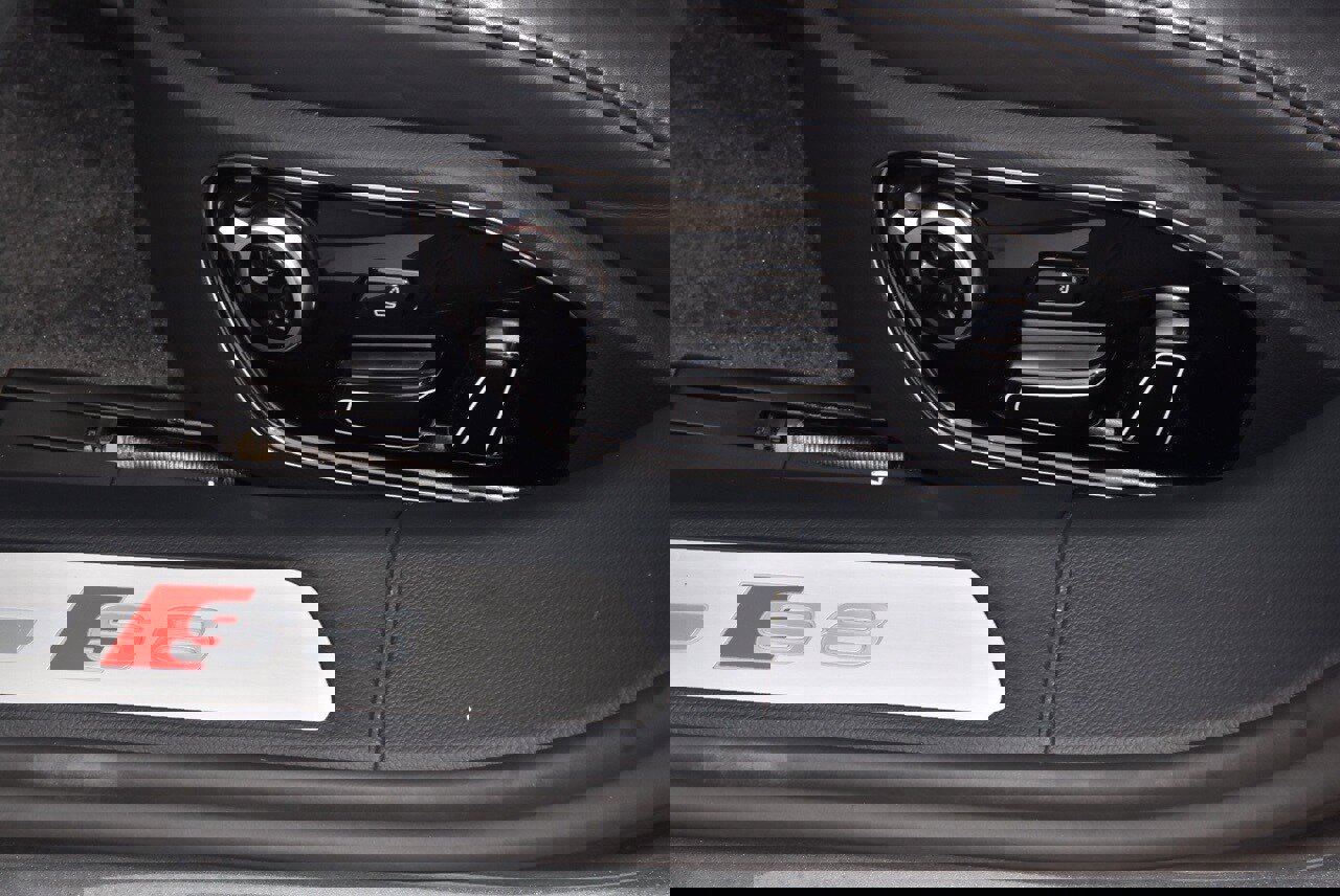 Used 2014 Audi S8 w/ Cold Weather Package image 35