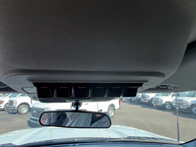 New 2026 Ford F550 4x4 Crew Cab image 10
