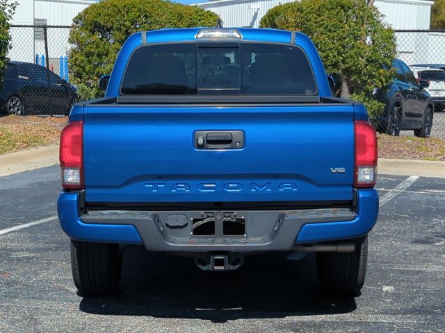 Used 2017 Toyota Tacoma TRD Sport w/ Tow Package image 6