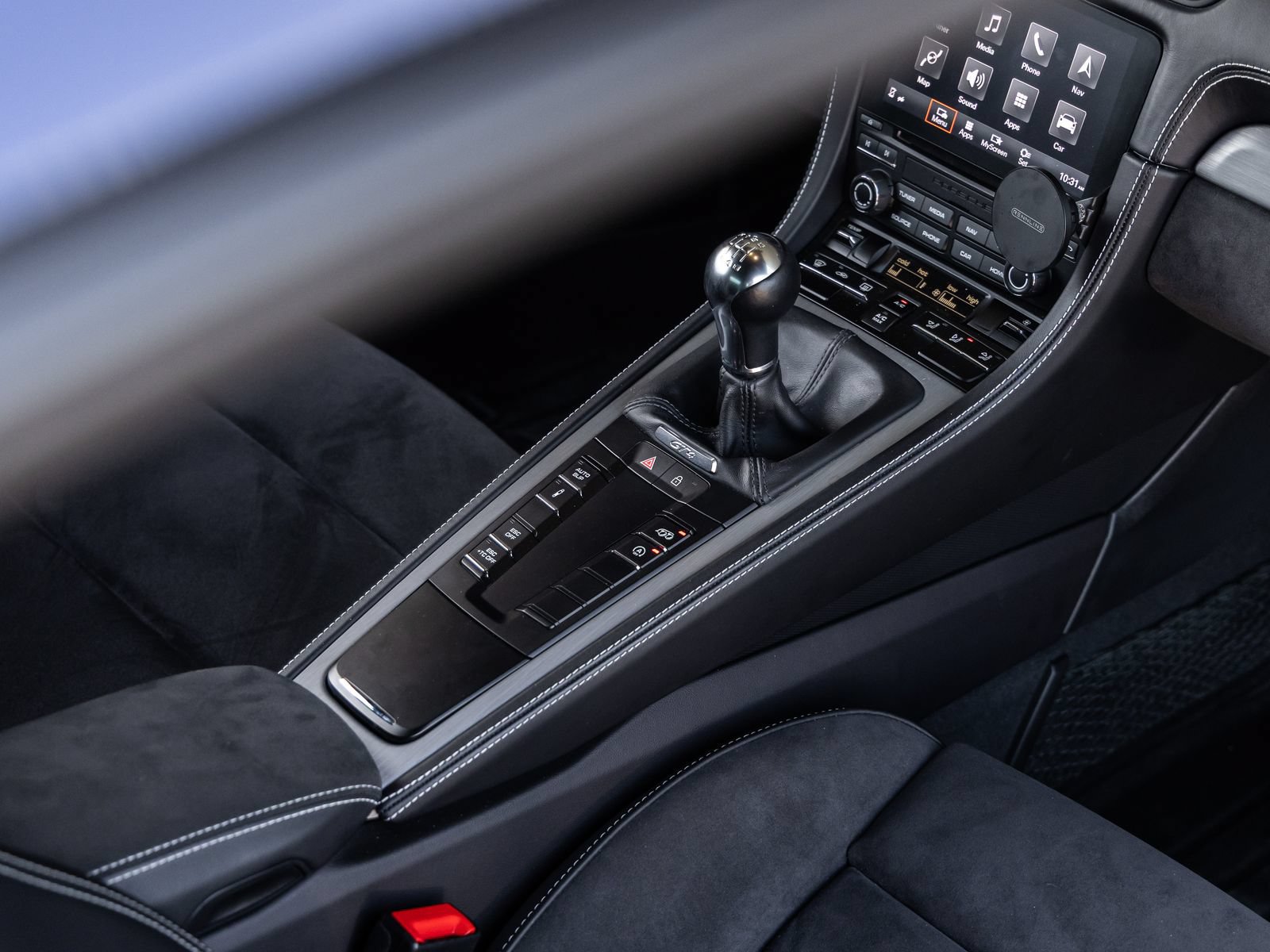 Certified 2020 Porsche 718 Cayman GT4 RWD image 41