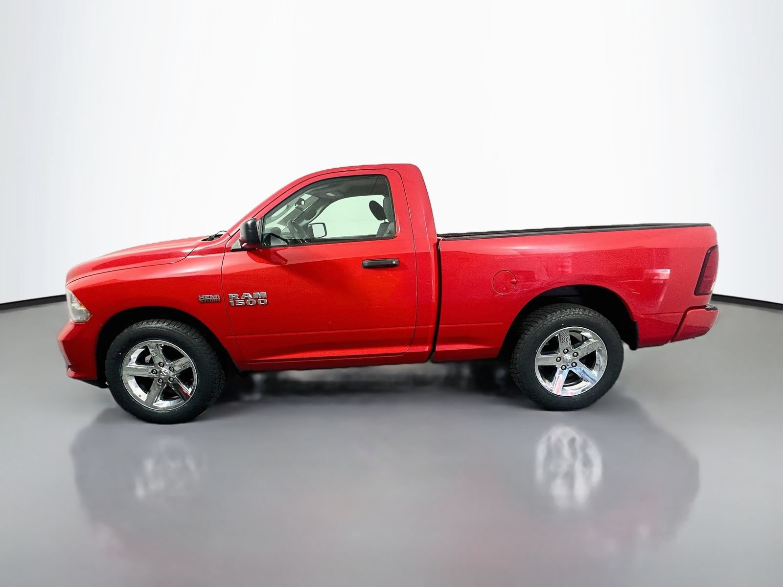 Used 2013 RAM 1500 Express RWD image 4