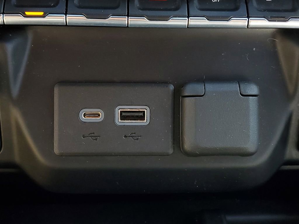 Used 2021 GMC Sierra 1500 SLT w/ SLT Premium Plus Package image 28