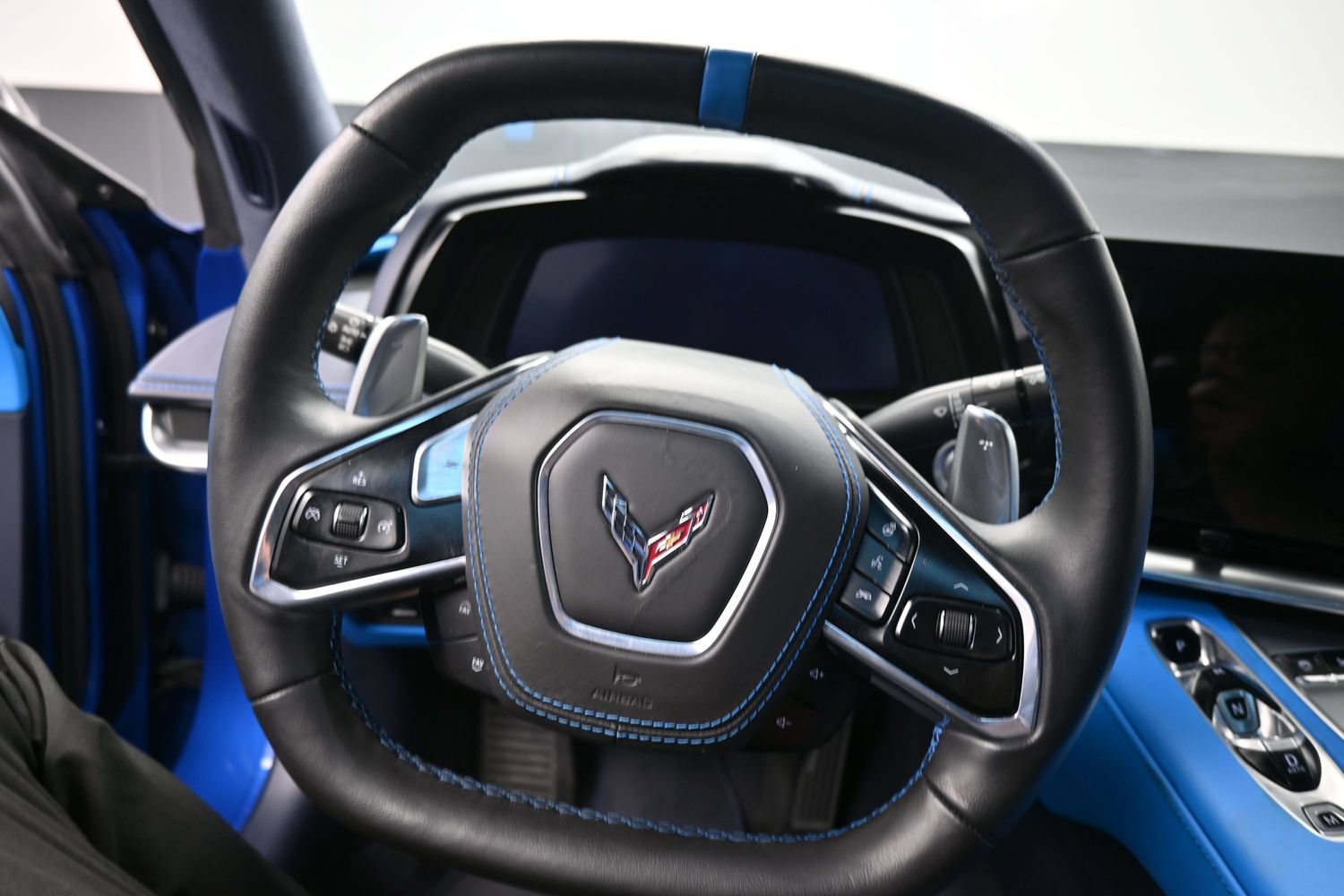 Used 2022 Chevrolet Corvette Stingray Premium Cpe w/ Z51 Performance Package RWD image 13