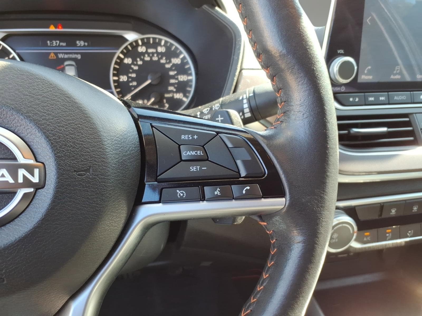 Used 2023 Nissan Altima 2.5 SR FWD image 15
