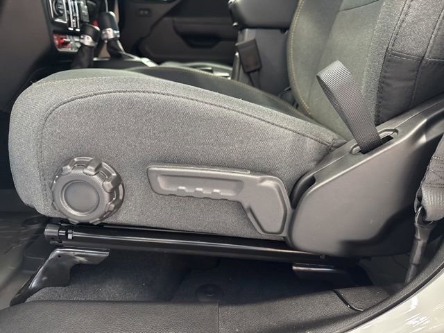 New 2025 Jeep Wrangler Willys AWD/4WD image 25
