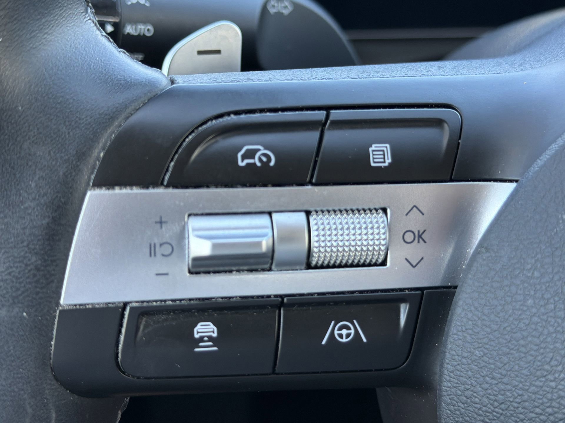 Used 2024 Hyundai Sonata Limited image 30