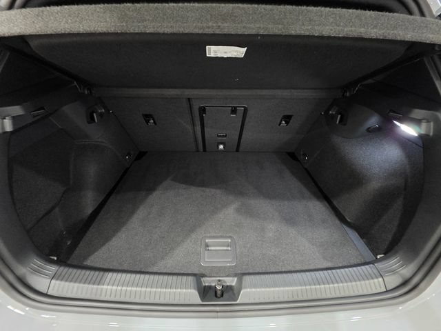 Used 2025 Volkswagen GTI SE FWD image 21
