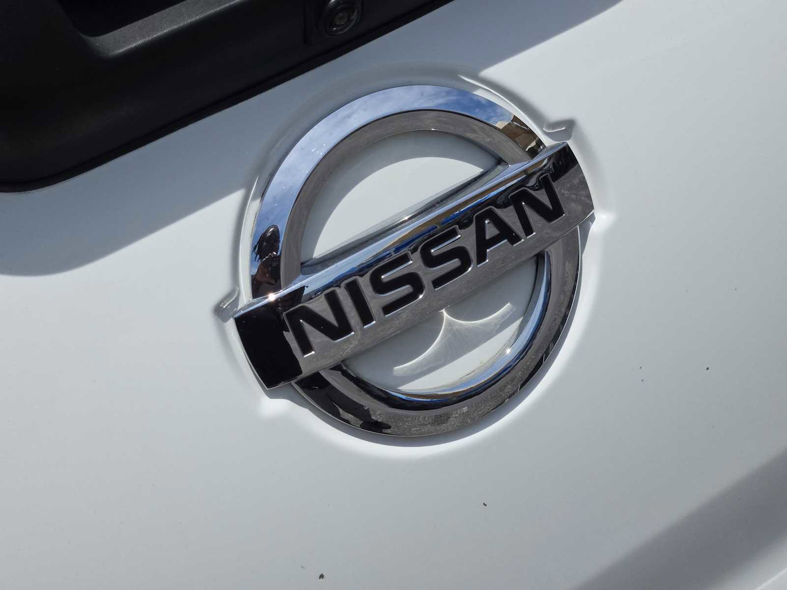 Used 2018 Nissan Titan SV w/ SV Convenience Package RWD image 11