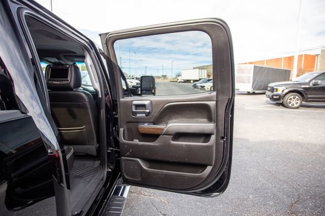 Used 2017 GMC Sierra 3500 Denali w/ Duramax Plus Package image 23