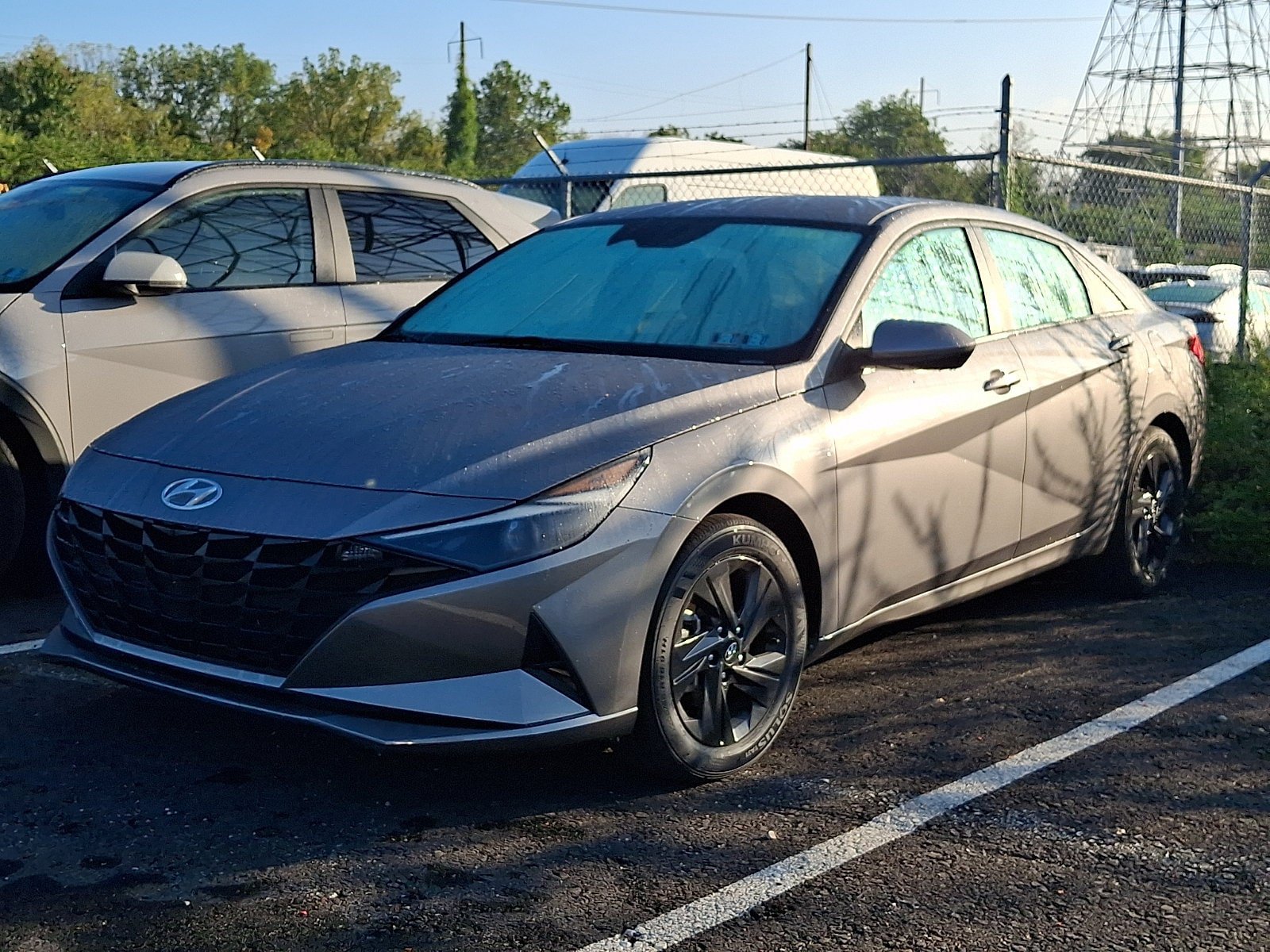 Certified 2023 Hyundai Elantra SEL w/ Preferred Accessory Package FWD image 3