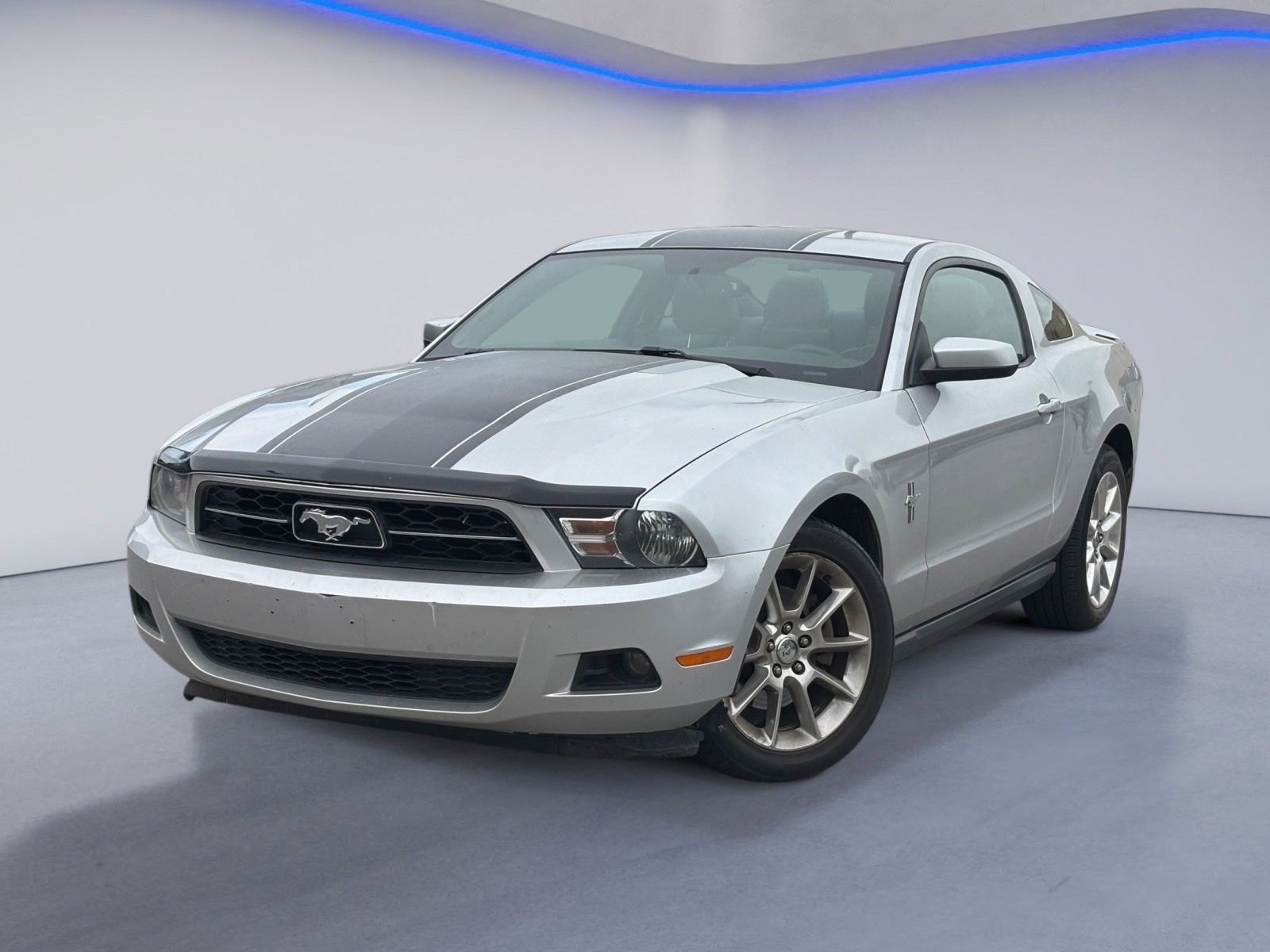 Used 2011 Ford Mustang Premium w/ 202A Rapid Spec Order Code RWD image 2