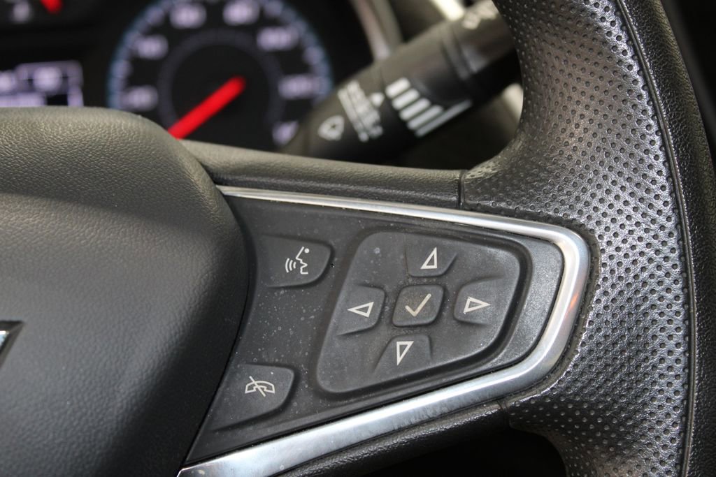 Used 2023 Chevrolet Malibu LT image 16