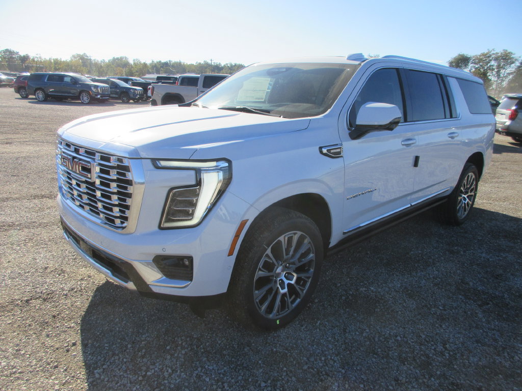 New 2027 GMC Yukon XL Denali w/ Denali Reserve Package AWD/4WD image 9