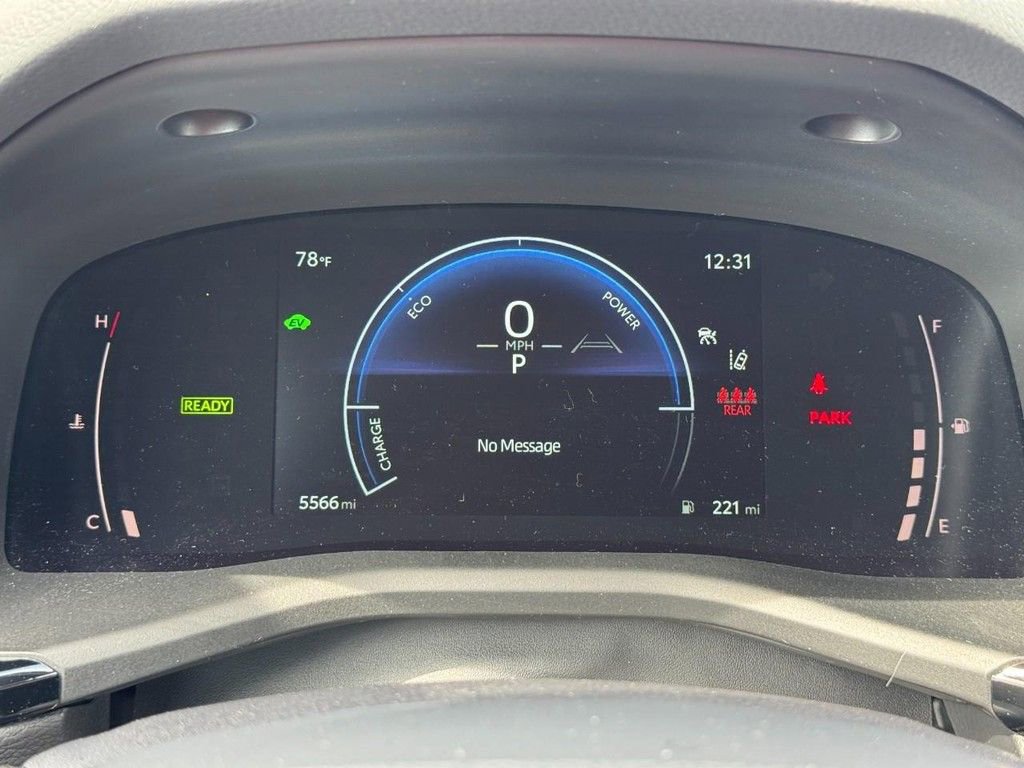 Used 2025 Toyota Camry LE w/ Convenience Package image 19