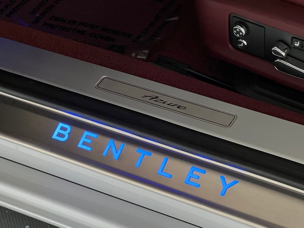 Used 2023 Bentley Continental GT Azure image 27