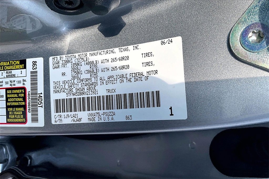 Used 2024 Toyota Tundra Platinum image 33