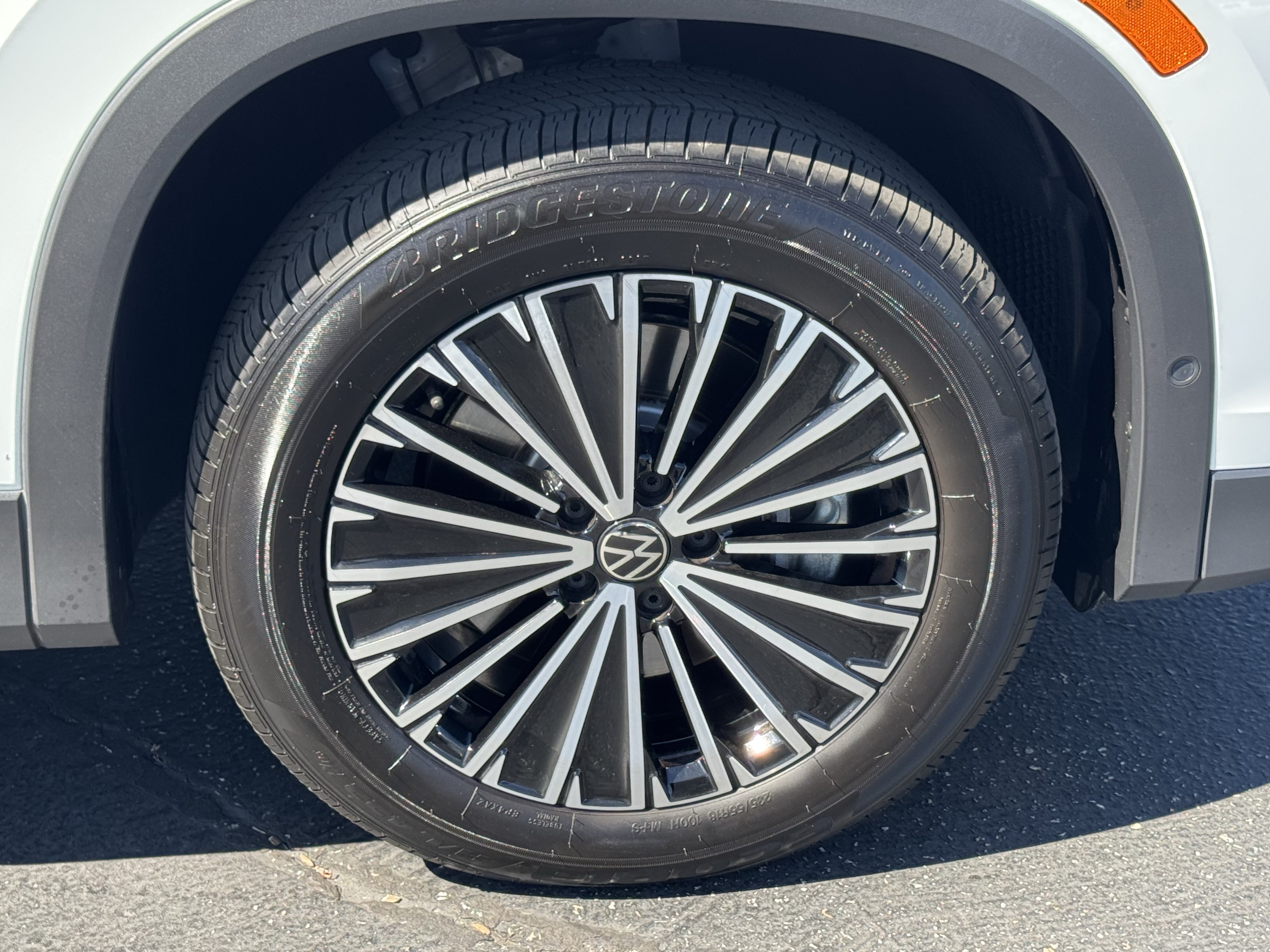 Certified 2025 Volkswagen Tiguan S AWD/4WD image 11