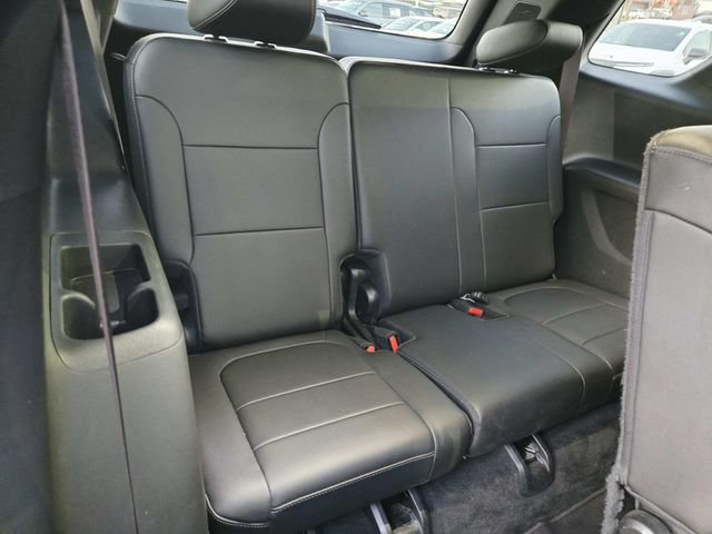 Certified 2023 Chevrolet Traverse LT AWD/4WD image 12