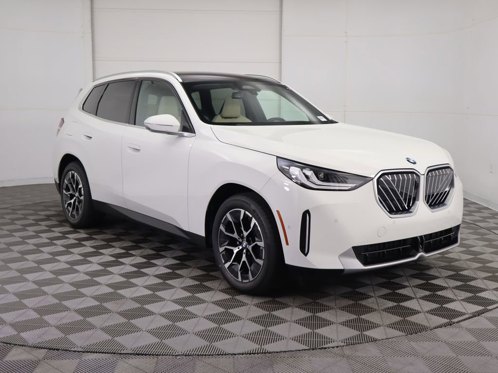 Certified 2025 BMW X3 xDrive30i w/ Premium Package image 4