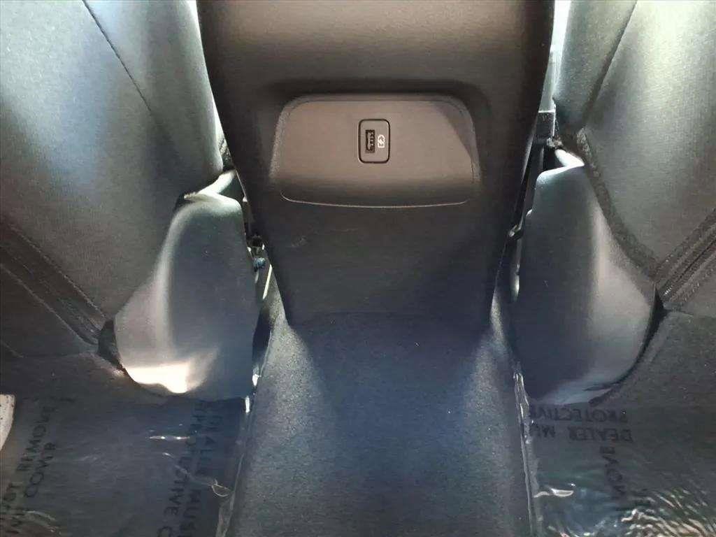 Used 2024 Nissan Sentra SV image 13