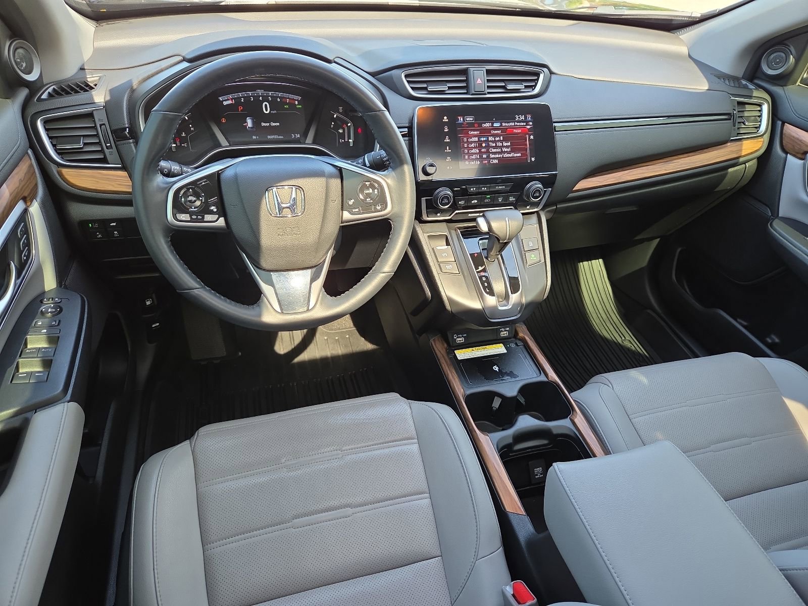 Used 2020 Honda CR-V Touring image 11