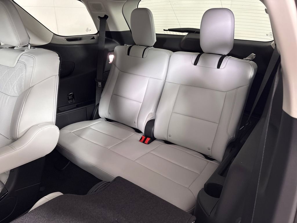 New 2026 Ford Explorer Platinum AWD/4WD image 32